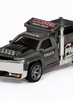 Grauer „Monster“ Truck